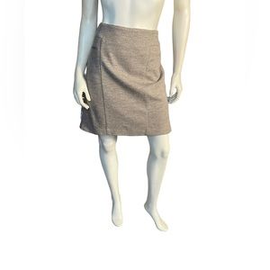 Ann Taylor Skirt 
Size 8